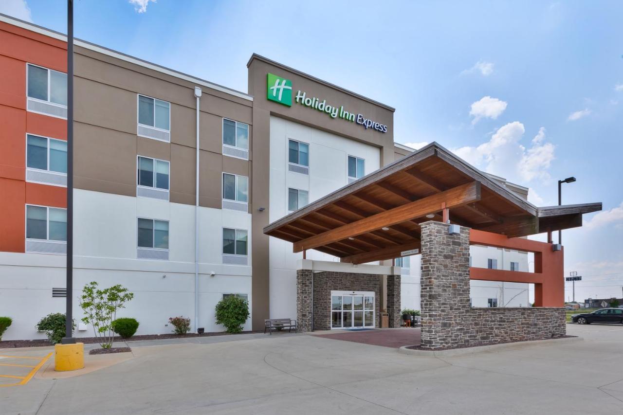 Holiday Inn Express & Suites - Effingham By Ihg Exterior foto