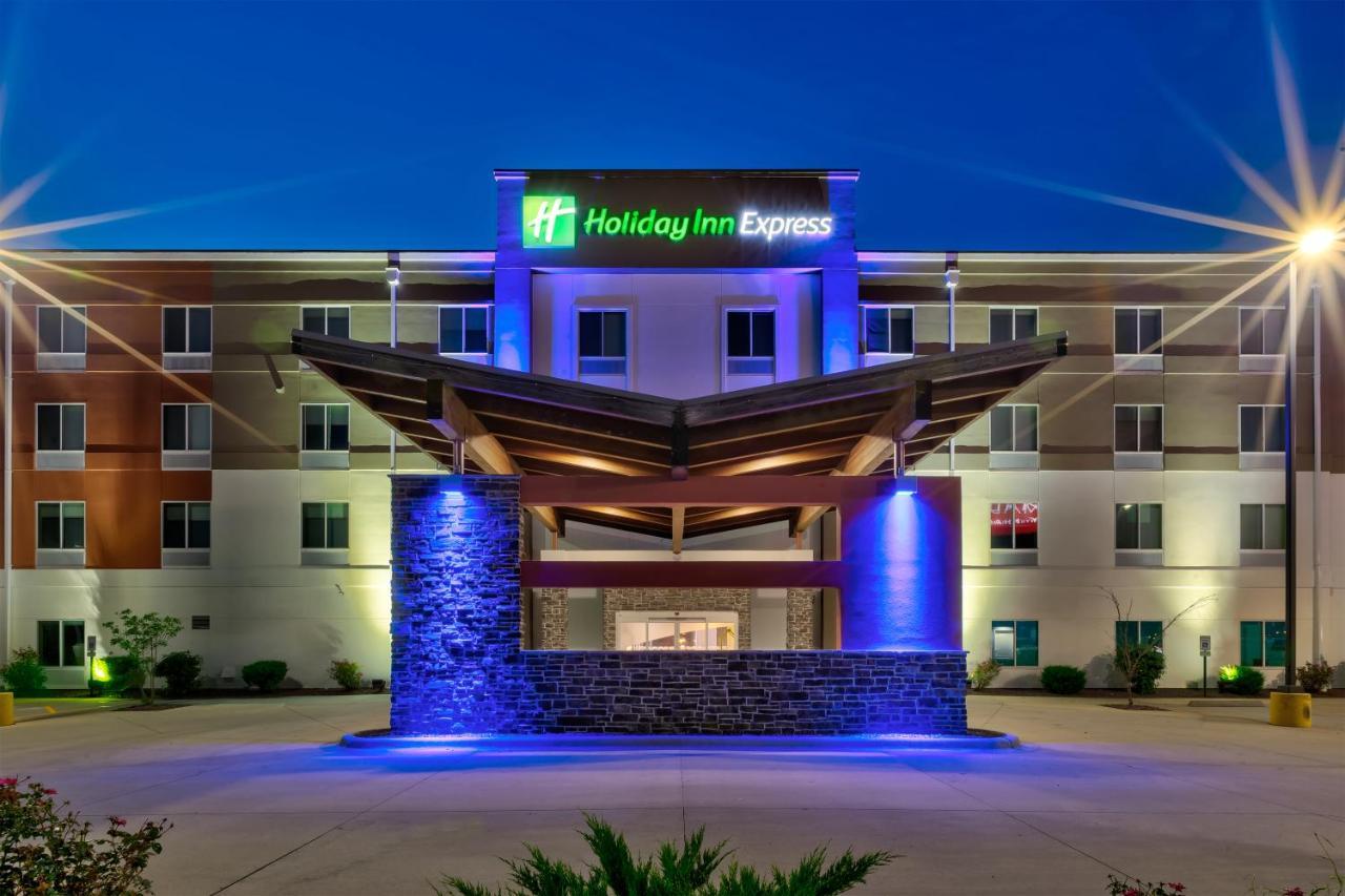 Holiday Inn Express & Suites - Effingham By Ihg Exterior foto