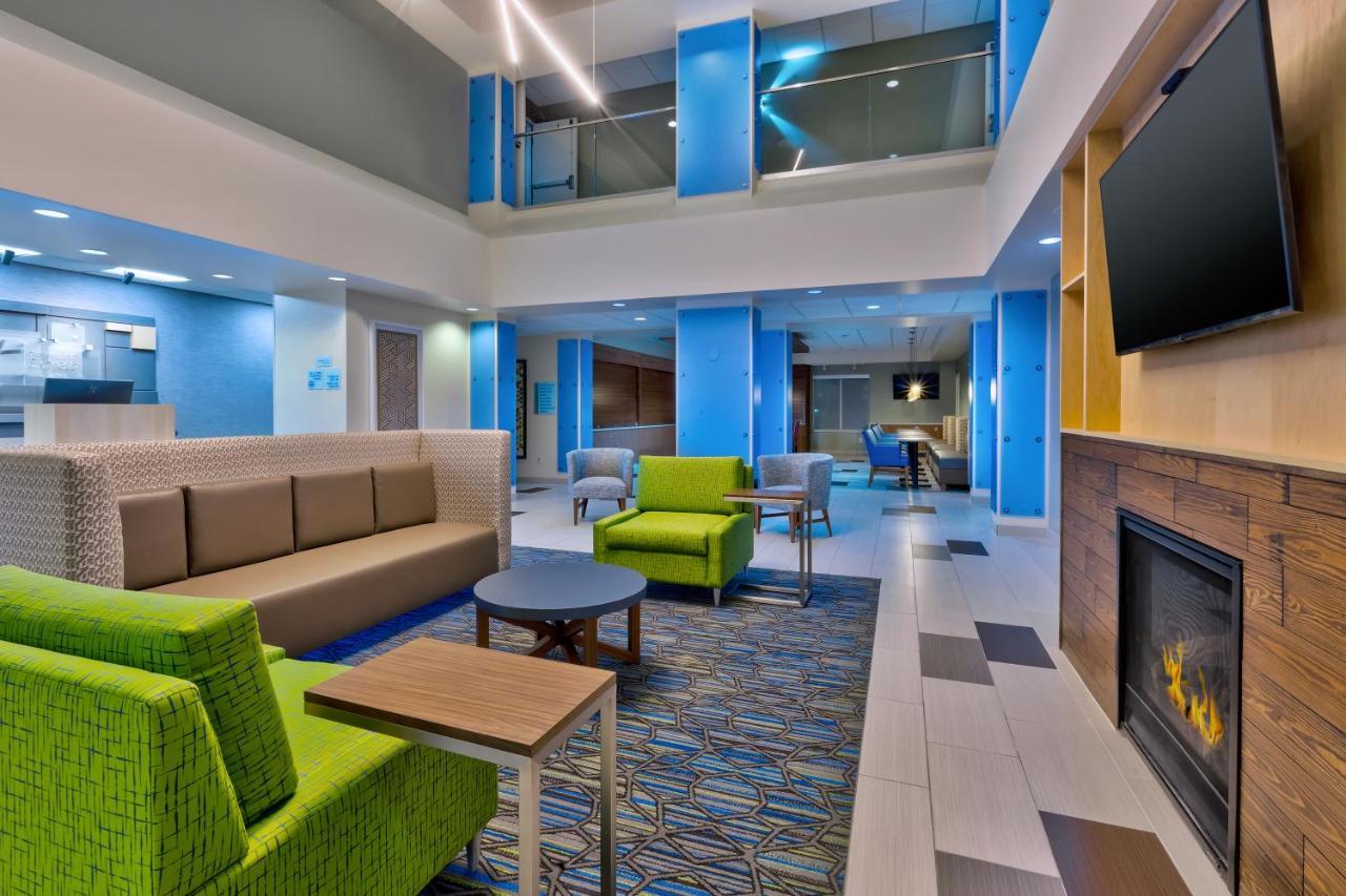Holiday Inn Express & Suites - Effingham By Ihg Exterior foto